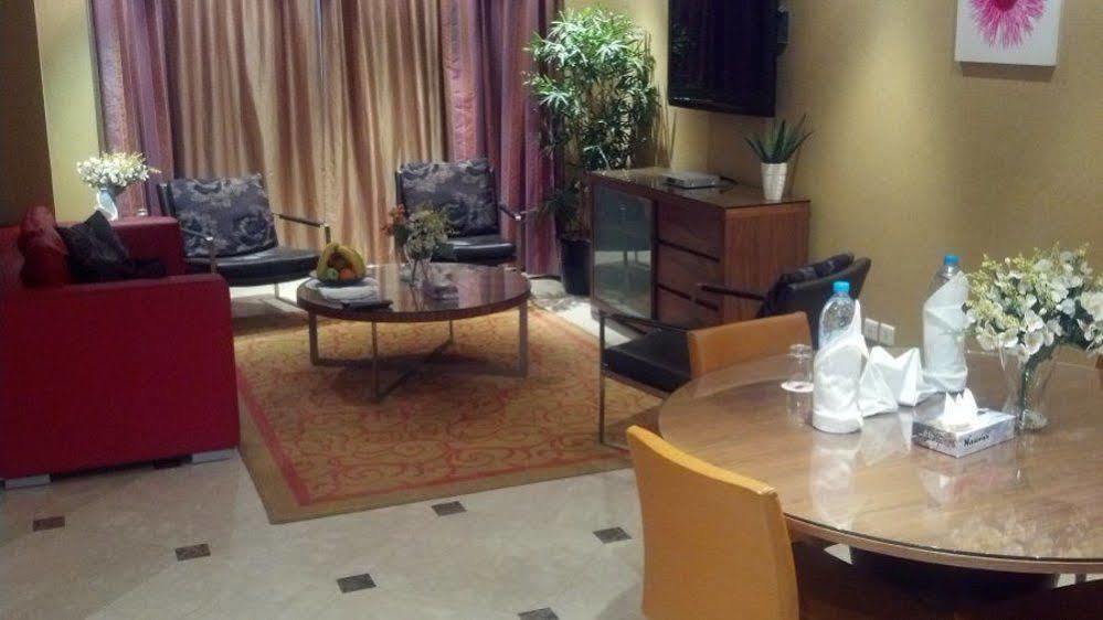 אל-מדינה Hayah Golden Hotel מראה חיצוני תמונה